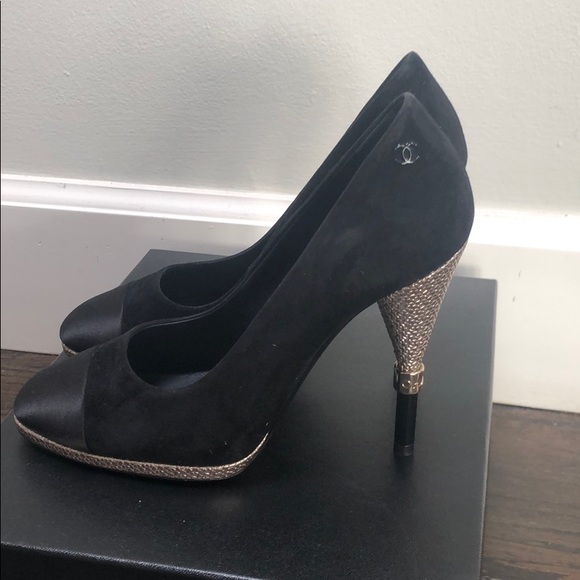 Chanel shoes - Picture 3 of 8